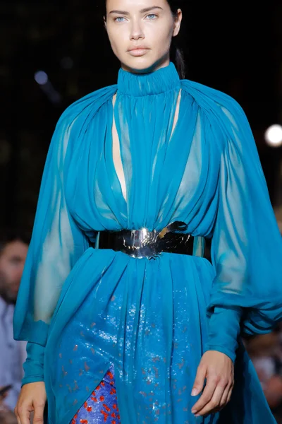Look 72